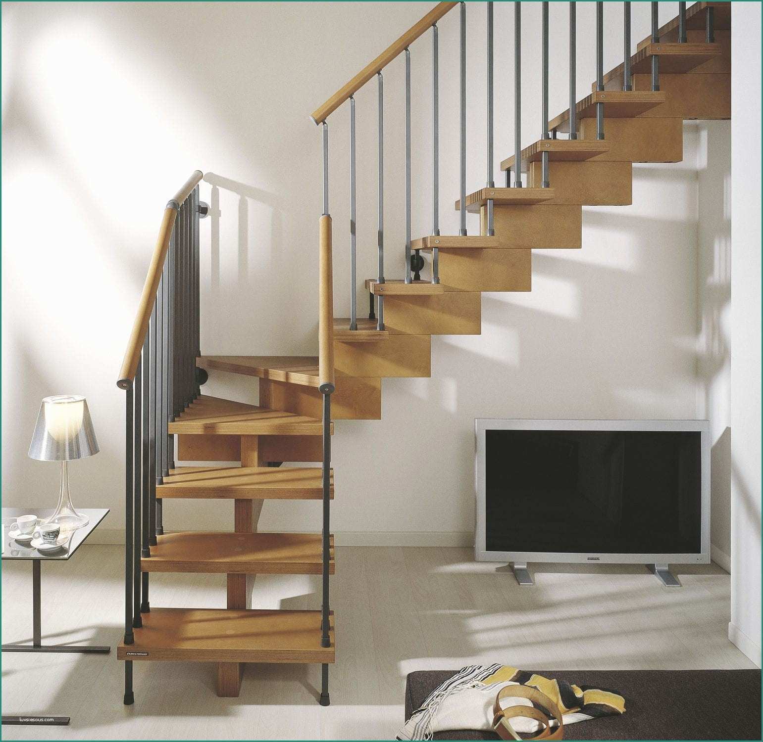 Внутренние лестницы. Лестница классика. Лестницы могут быть использованы. Winding Staircase. Compact Stairs.