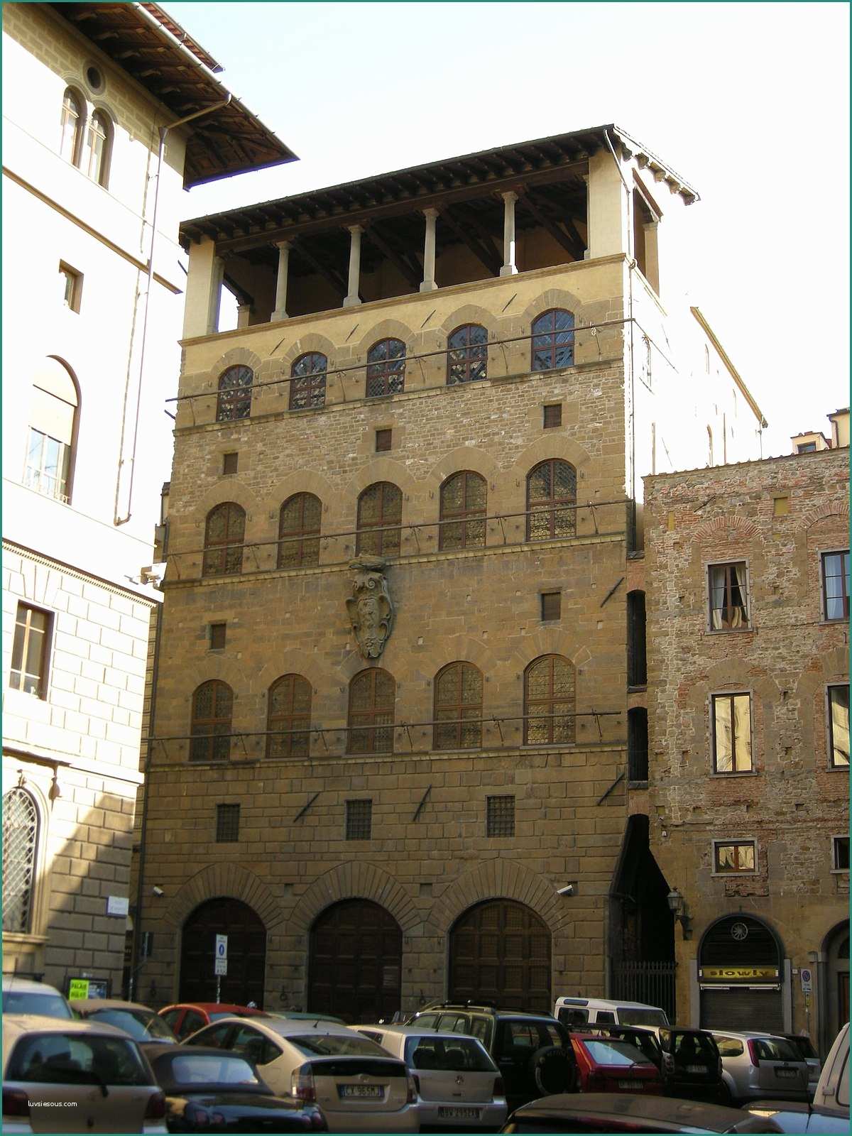 Cancelli In Ferro Battuto Antichi E Palazzo Davanzati