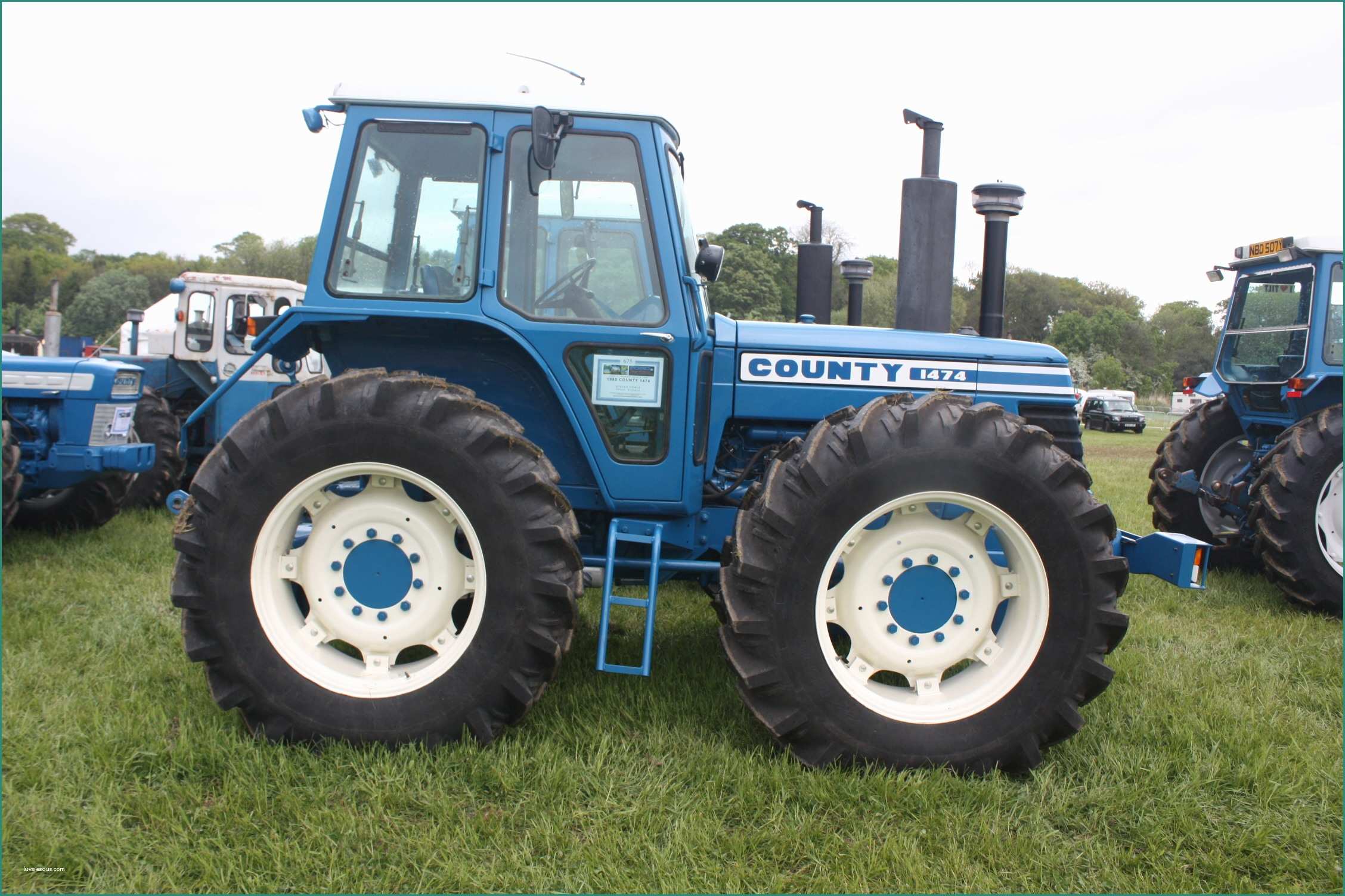 Carraro Mercedes Km E County 1474 Tractor & Construction Plant Wiki