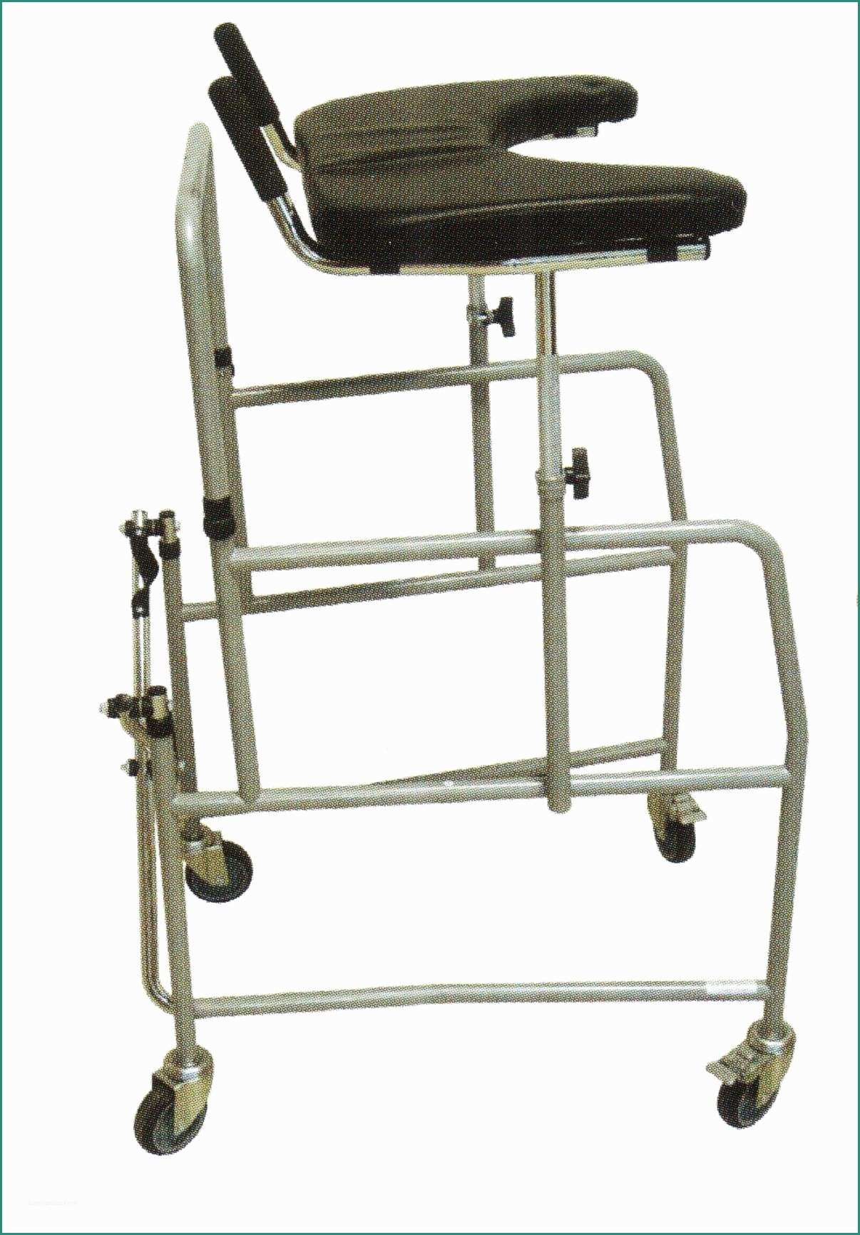 Carrozzina Pieghevole Per Disabili E Deambulatore Tavolino Vendita Online Su Prodotti ortopedici