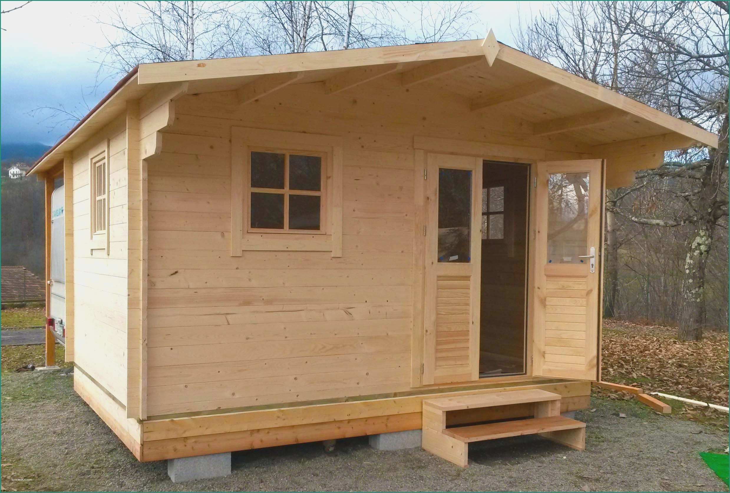 Case in legno su terreno agricolo e elegante case mobili for Casa prefabbricata in legno su terreno agricolo