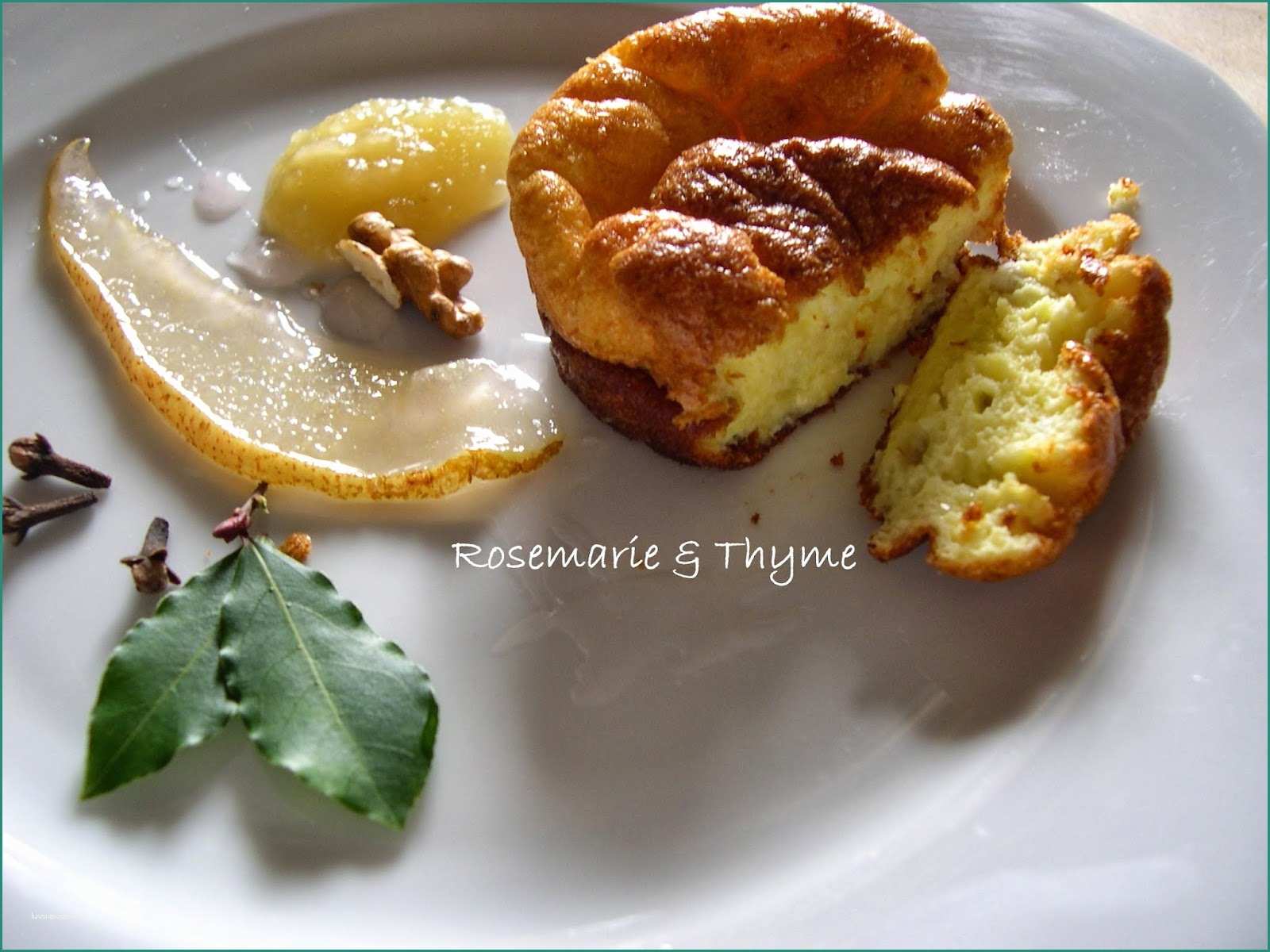 Cheesecake Al Limone Di Benedetta E Rosemarie & Thyme soufflé Al Castelmagno Salsa Di Pere E Patate