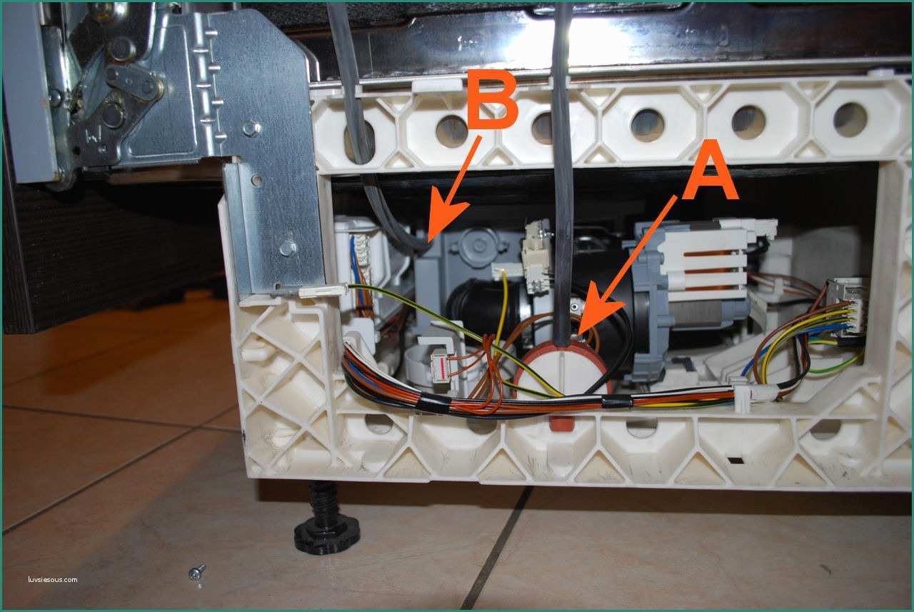 Codici Errore Lavatrice Indesit E Lavastoviglie Ariston Lft 114 Non Parte – Colonna Porta