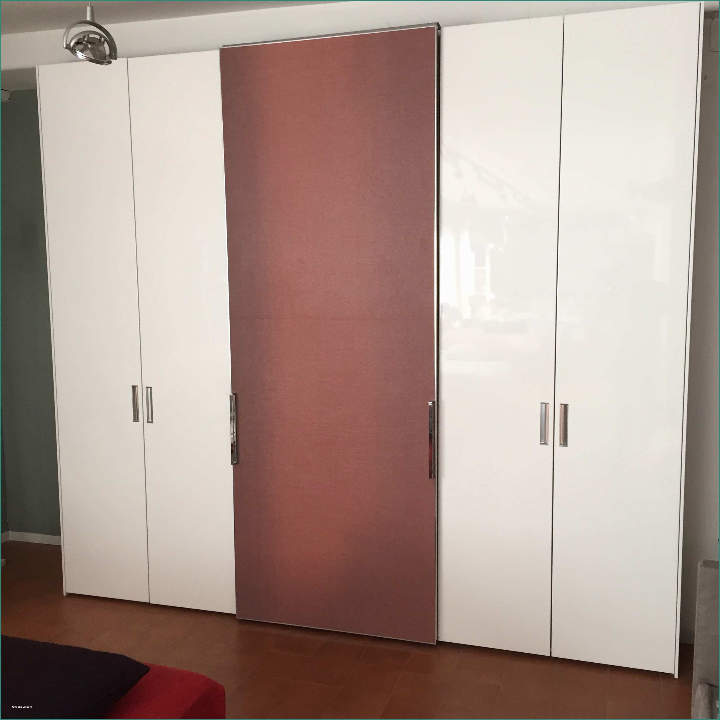 Copricaldaia In Alluminio E Armadi Con Cabina total White Closet Bianco Cabina Armadio