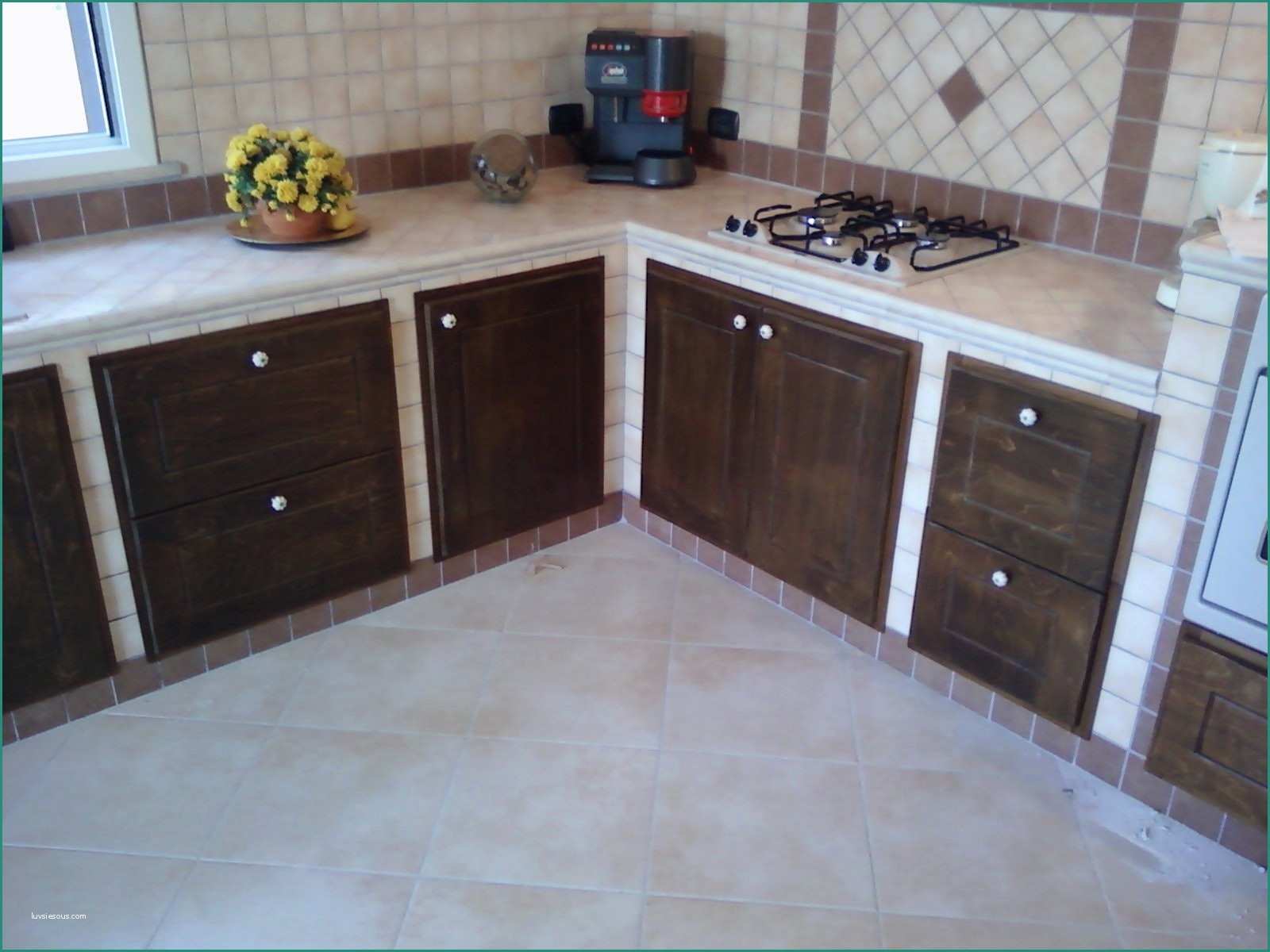 Costruire Una Cucina In Legno E Costruire Mobili Cucina Finest Cucina In Muratura with Costruire