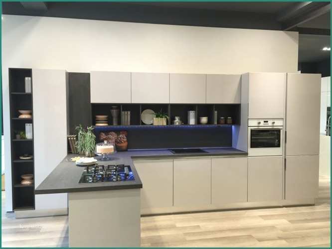Cucine Lube Outlet E New Sales Outlet for the Cucine Lube and Creo Kitchens