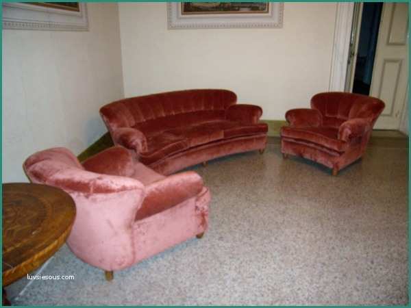 Rifacimenti divani poltrone sofà Lucca Toscana