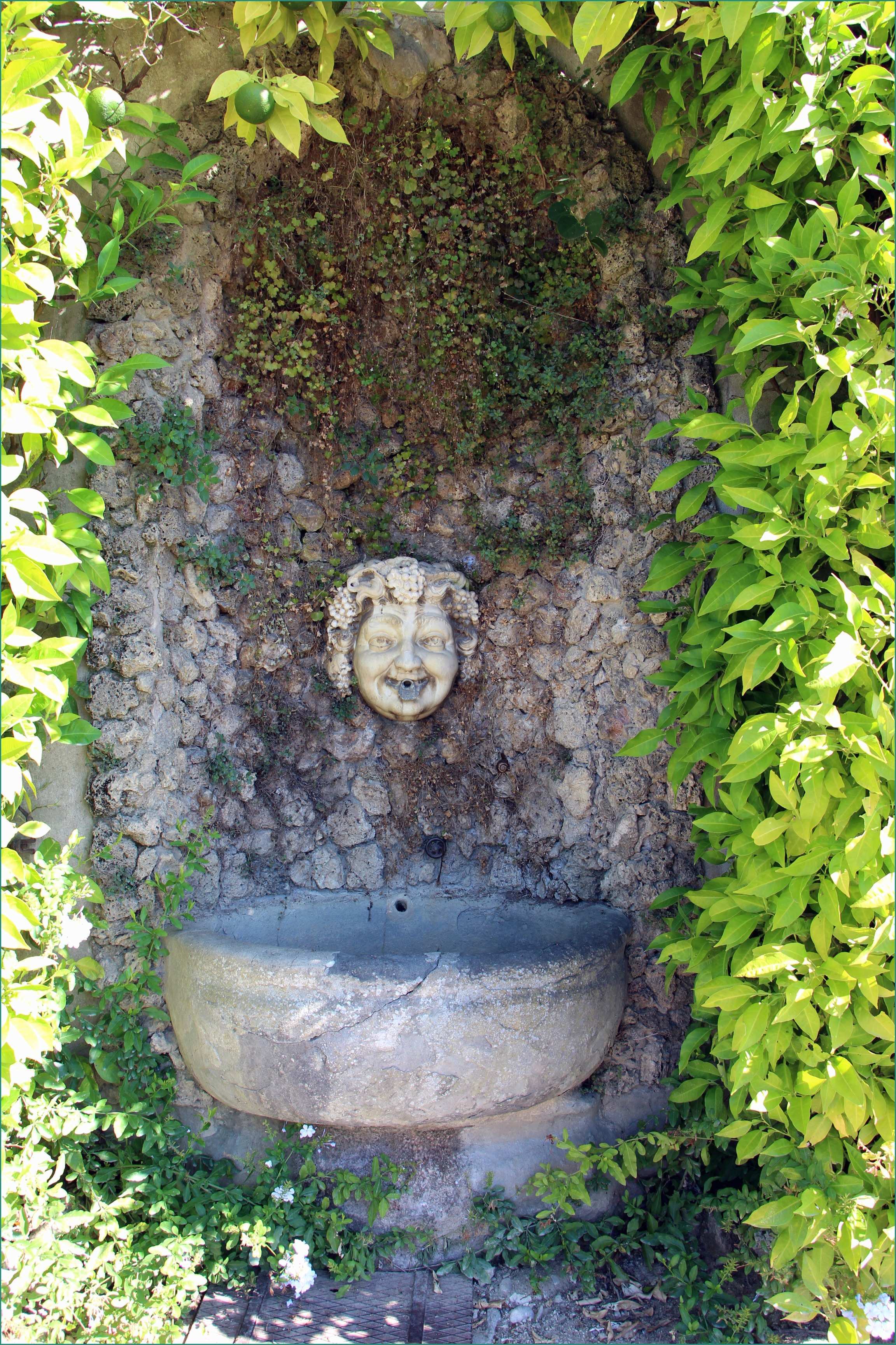 Fontane Da Giardino Bricoman E Giardino Con Fontana Fontanella Da Giardino Con Spighe Grano In