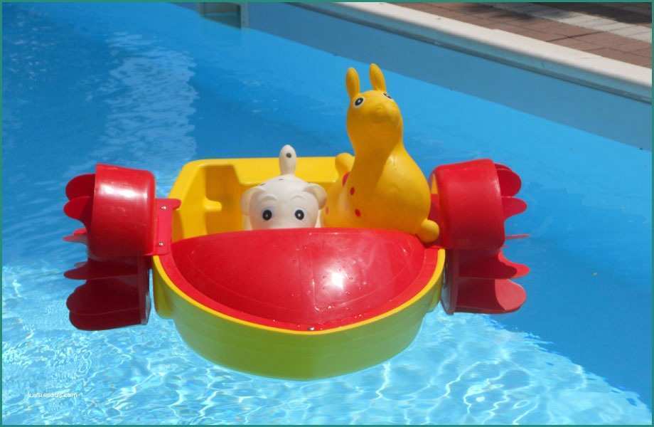 Giochi Di Gumball In Piscina E Hotel Per Bambini Gratis A Cesenatico Con Animazione