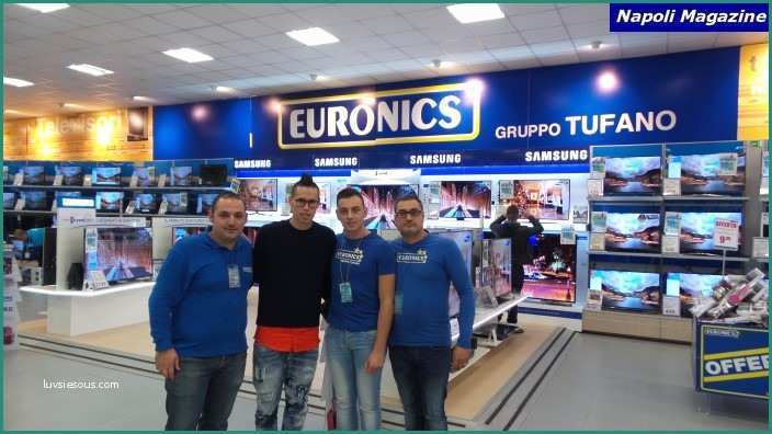 Gruppo Tufano Euronics E 12 Foto Hamsik E Gargano Shopping Da Euronics Tufano A