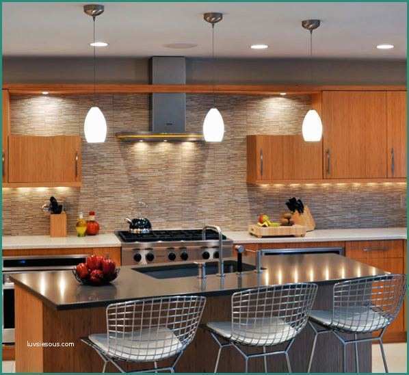 Illuminazione sottopensile Cucina E Illuminazione Cucina Impianto Luci Cucina
