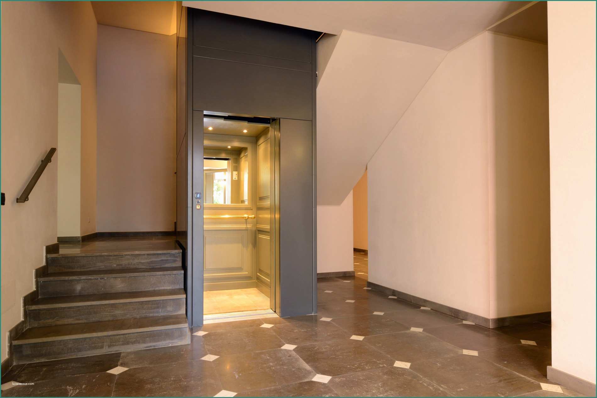 Miniascensori Per Interni Prezzi E L ascensore Interno Per Il Tuo Appartamento Con Costo ascensore 2