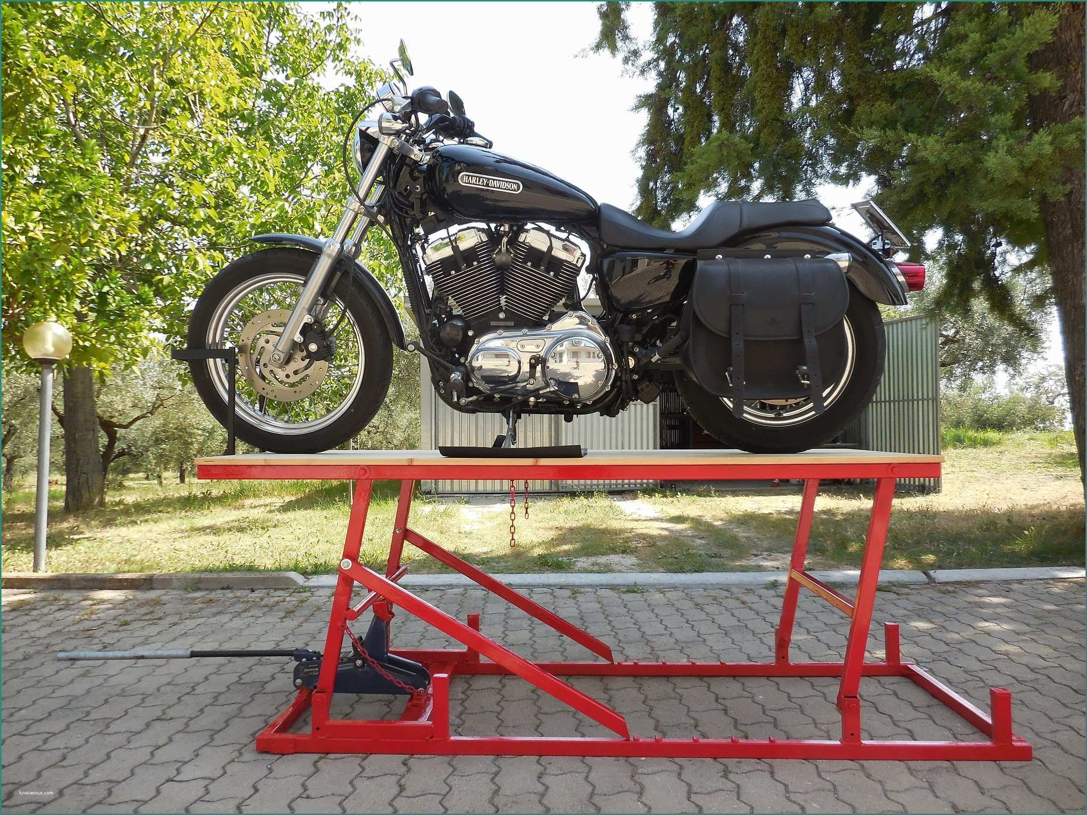 Ponte sollevatore Per Moto E Alza Moto Harley Davidson – Idea Di Immagine Del Motociclo