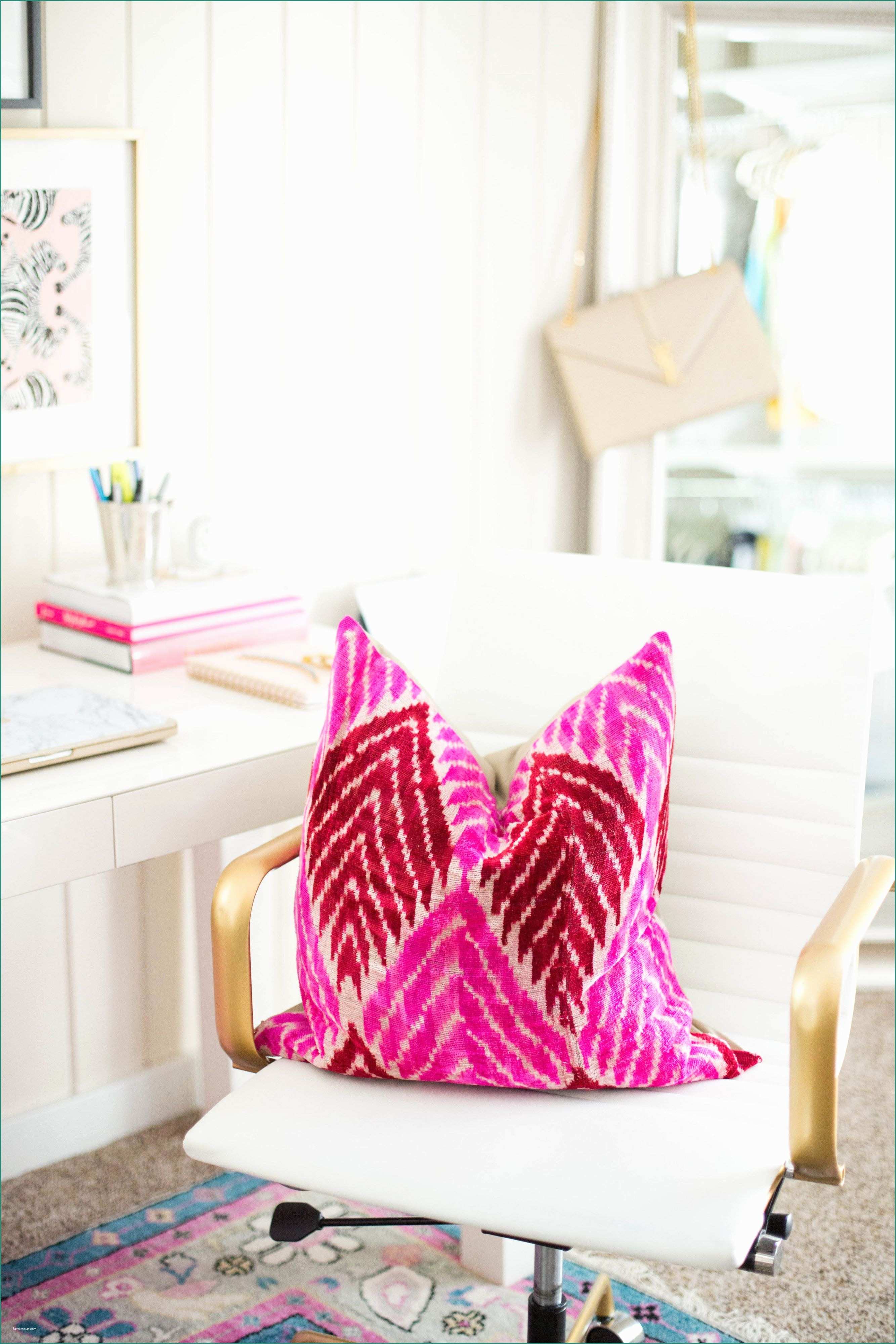 Sedie Da Scrivania E Stylish Bright Pink Pillow Design